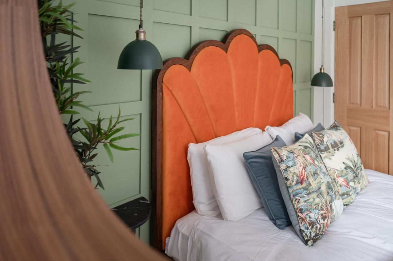 The Seelies - Luxury - By The House Of Danu Kingussie