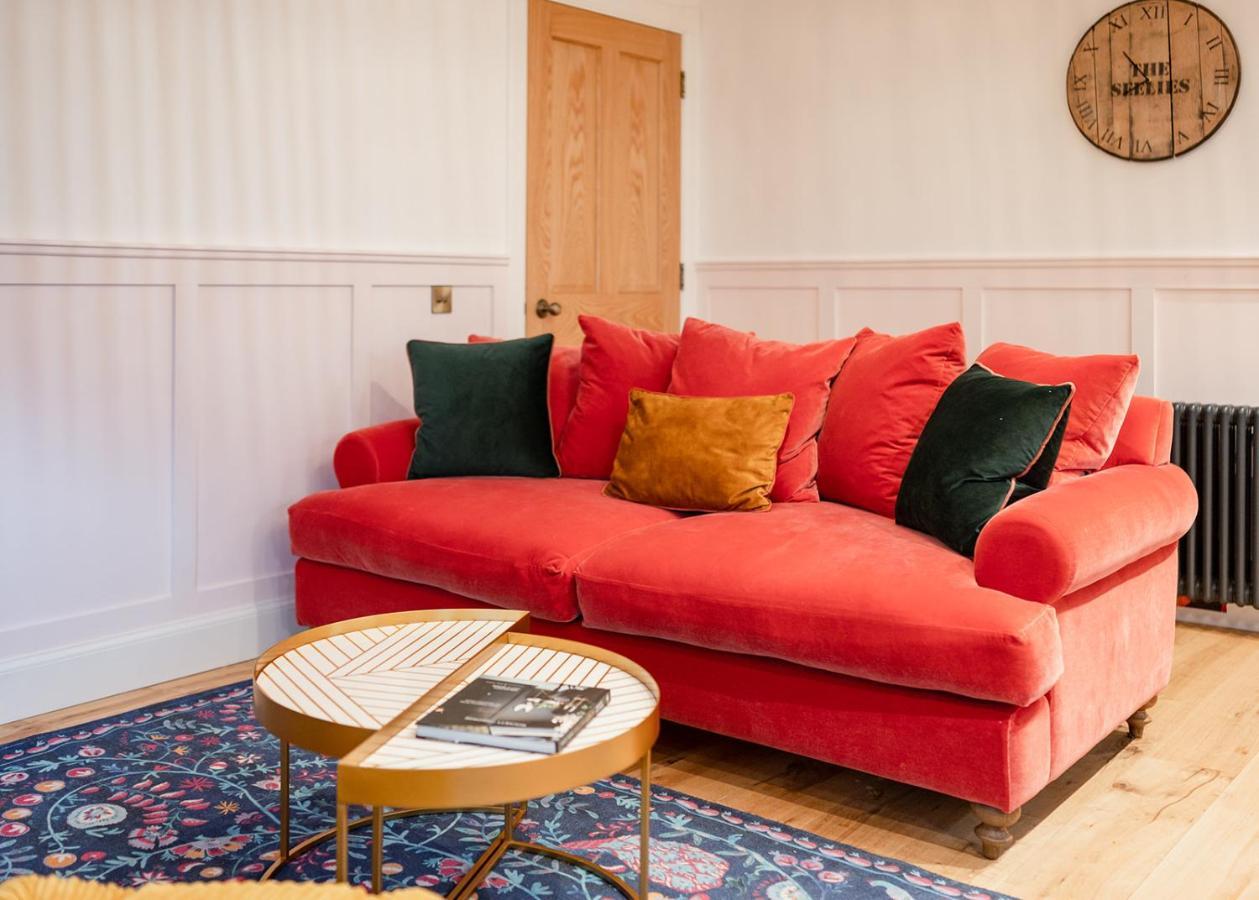 The Seelies - Luxury - By The House Of Danu